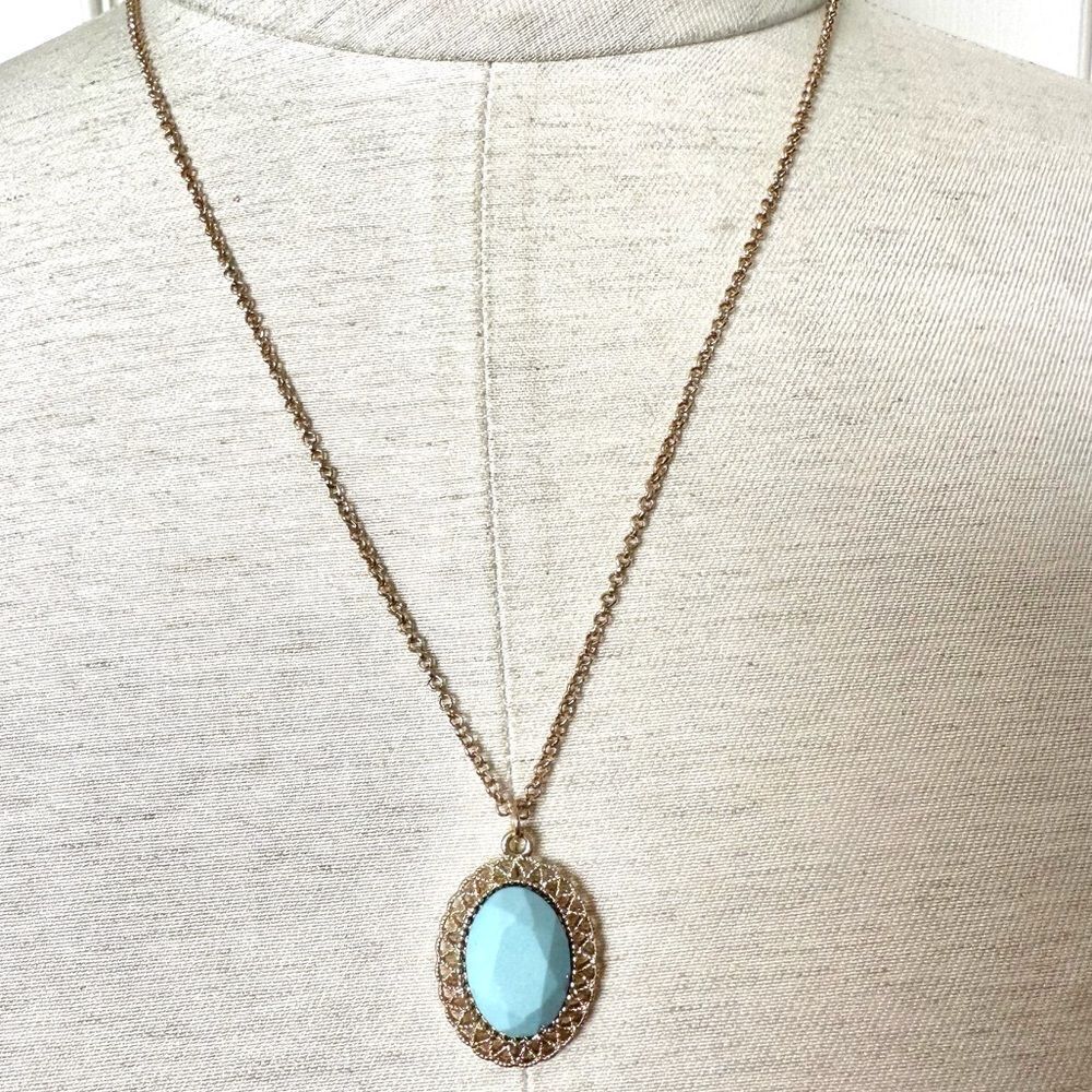 Charming Charlie Gold tone blue pendant necklace